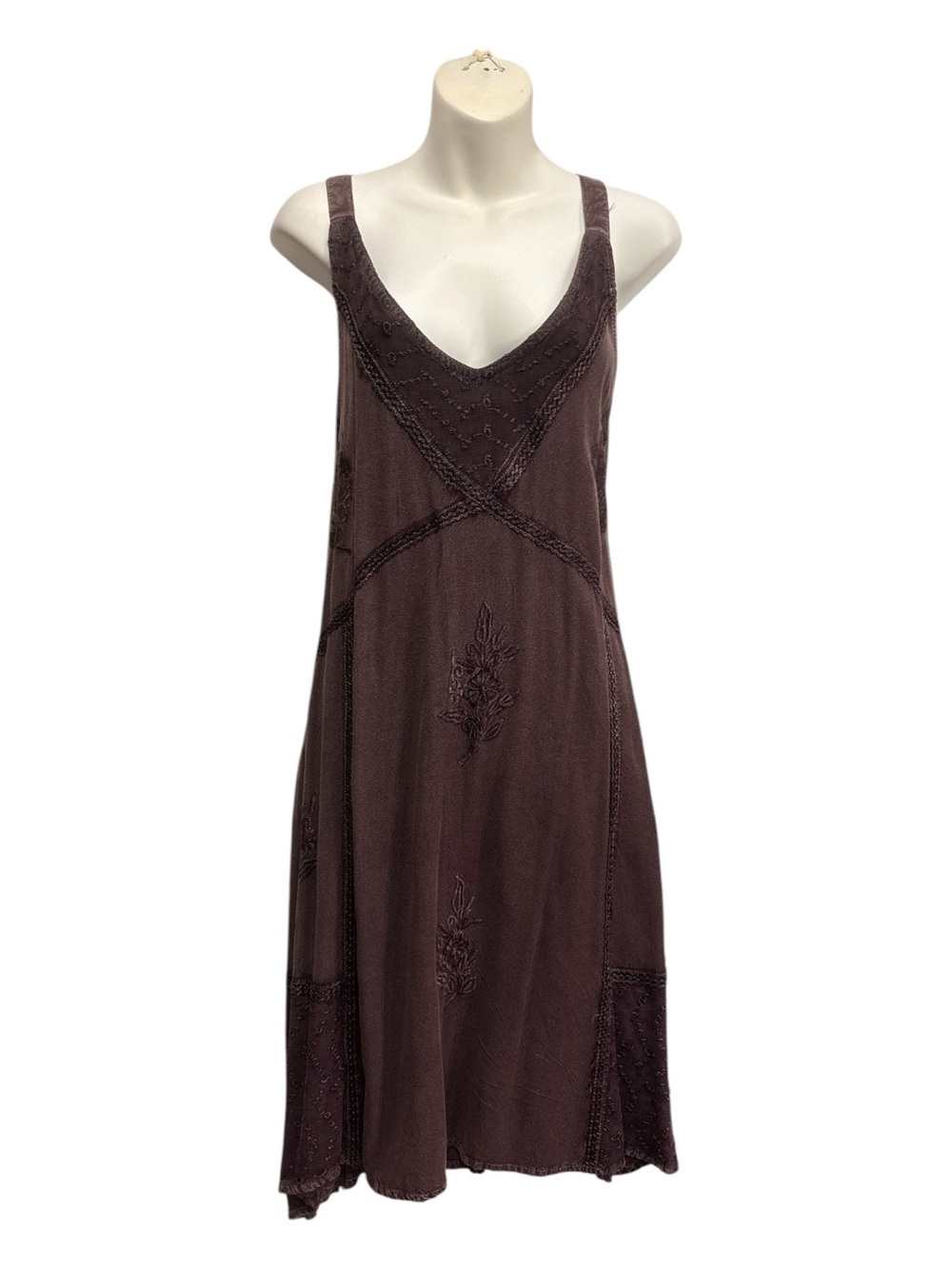 Ingear Resort Pleated Dark Brown Rayon dress with embroidery detail size large